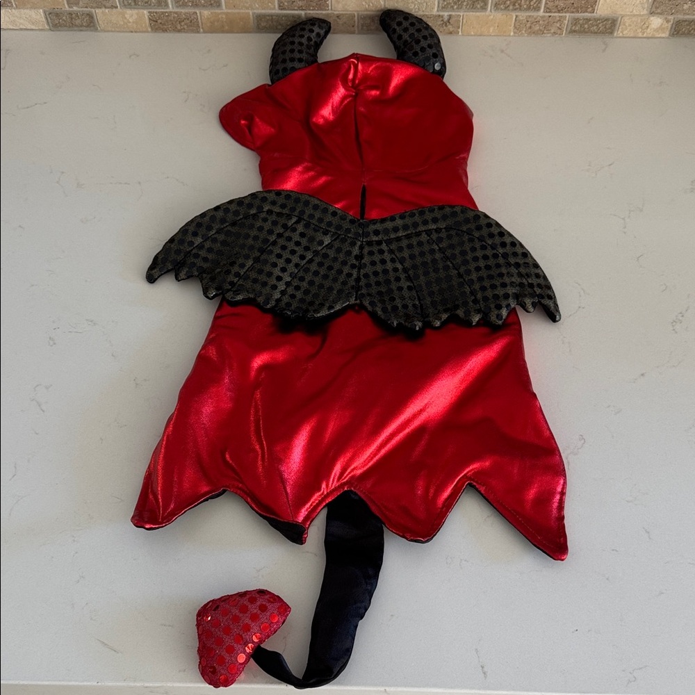 Halloween Red Devil Costume for Dog Size: M ✨ NEW ✨ - Picture 1 of 6